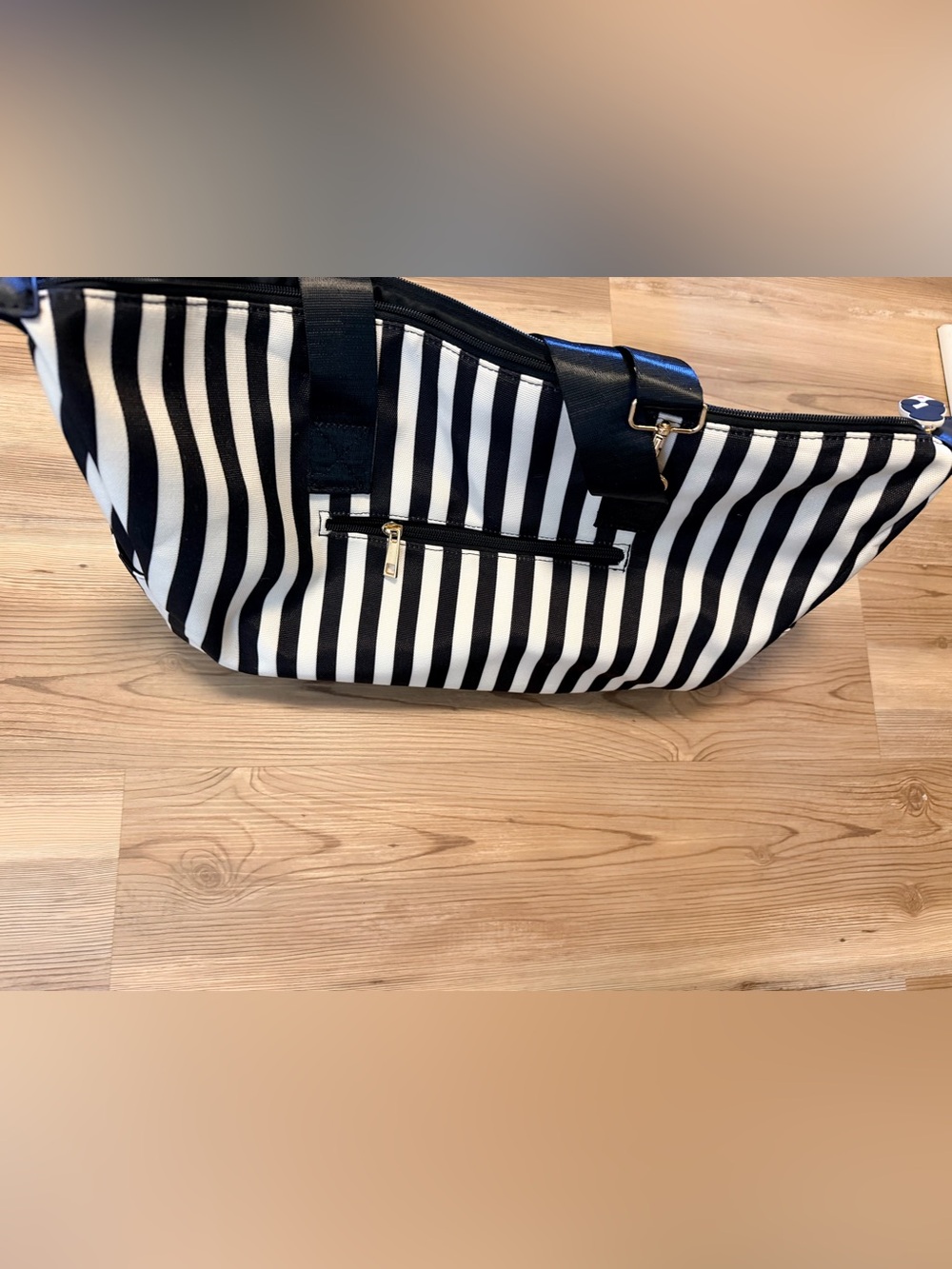 Large Black and White Striped Tote Bag - Classic Contrast Style